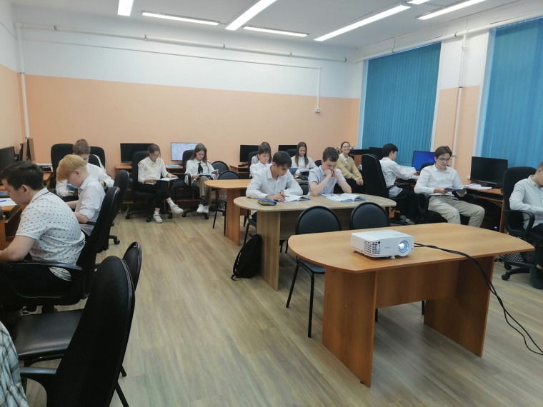 Светский характер внешнего вида. И не только.